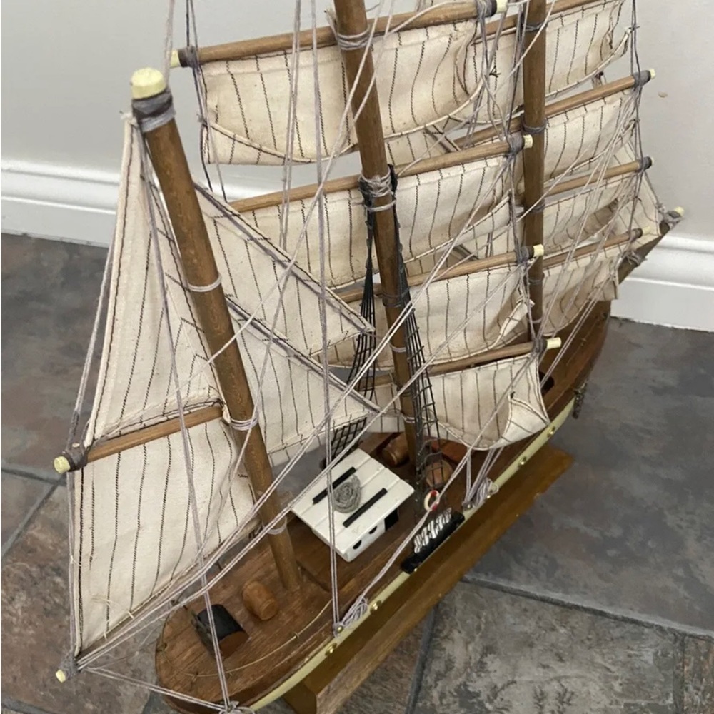 Vintage Handcrafted Wooden Model Gorch Fock Clipper Ship German Navy - Picture 3 of 5